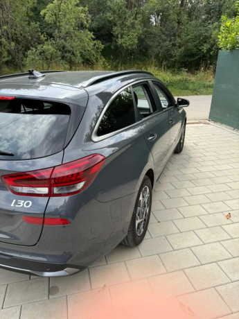 hyundai-i30-cw-15t-gdi-103kw-mhev-6mt-style-big-3