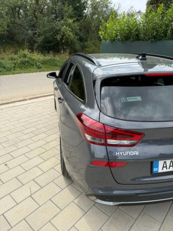 hyundai-i30-cw-15t-gdi-103kw-mhev-6mt-style-big-1
