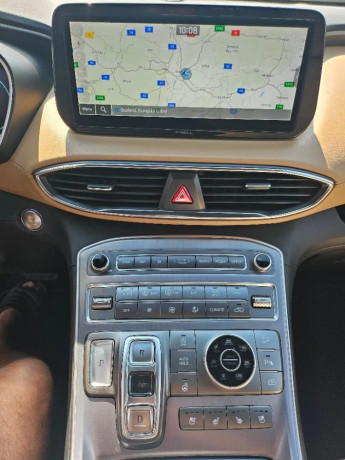 hyundai-santa-fe-22-crdi-premium-4x4-at-148kw202hp-a8-luxury-7-miestne-big-3