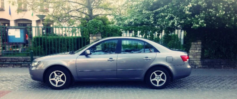 hyundai-sonata-20-crdi-vgt-elegance-103kw140hp-m6-big-0