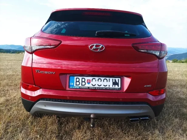 hyundai-tucson-20-crdi-hp-premium-4x4-136kw185hp-m6-big-2