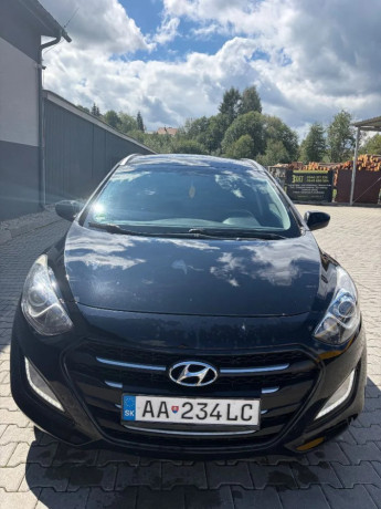 hyundai-i30-cw-kombi-16i-crdi-16v-dohc-family-81kw110hp-m6-big-2