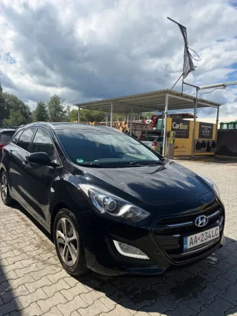 hyundai-i30-cw-kombi-16i-crdi-16v-dohc-family-81kw110hp-m6-big-1