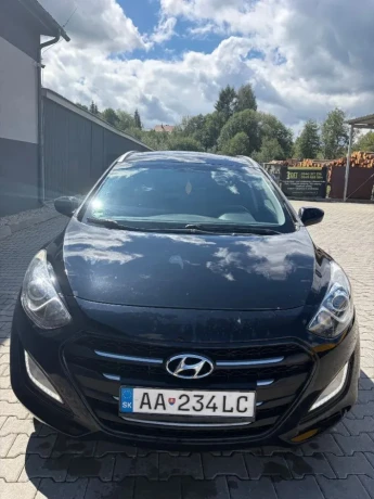 hyundai-i30-cw-kombi-16i-crdi-16v-dohc-family-81kw110hp-m6-big-2