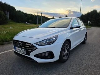 hyundai-i30-rv-20225-15l-81kw-odpocet-dph-zaruka-3roky
