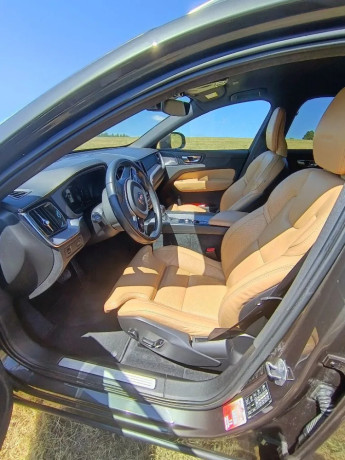 volvo-xc60-b5-inscription-awd-at-173kw235hp-a8-big-1