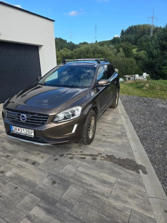 volvo-xc60-hneda-metaliza-twiligt-bronz-metallic-big-2
