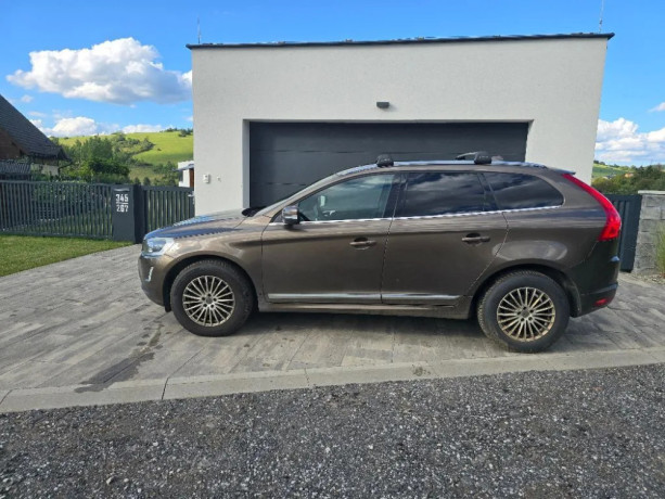 volvo-xc60-hneda-metaliza-twiligt-bronz-metallic-big-3