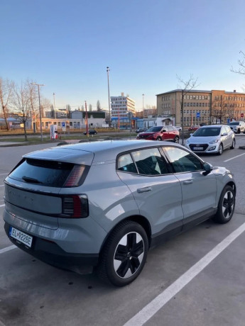 volvo-ex30-single-motor-big-2