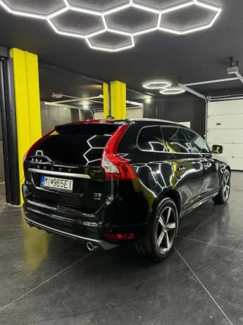 volvo-xc60-d5-24l-r-design-geartronic-awd-162kw220hp-a6-big-3