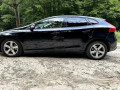volvo-v40-d2-momentum-84kw115hp-m6-small-0