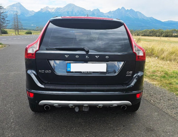 volvo-xc60-d5-151kw-awd-summum-151kw205hp-m6-big-2