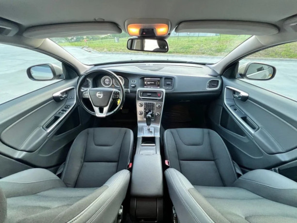 volvo-s60-d3-momentum-geartronic-120kw163hp-a6-big-1