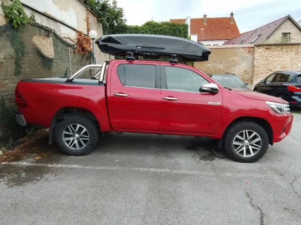 toyota-hilux-24-d-4d-executive-at-4x4-1-majitel-sr-servis-toyota-odpocet-dph-big-2