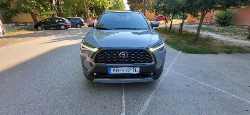 toyota-corolla-cross-20-hybid-4x4-awd-i-big-0
