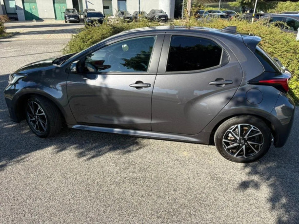 toyota-yaris-15-hybrid-e-cvt-comfort-style-tech-best-edition-68kw92hp-a1-big-0