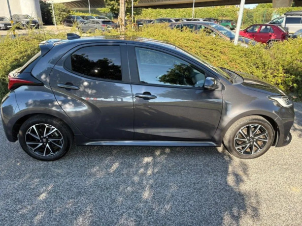 toyota-yaris-15-hybrid-e-cvt-comfort-style-tech-best-edition-68kw92hp-a1-big-2