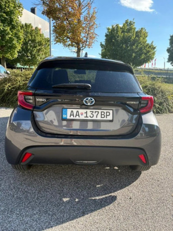 toyota-yaris-15-hybrid-e-cvt-comfort-style-tech-best-edition-68kw92hp-a1-big-1