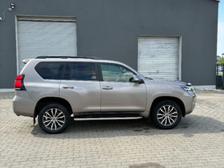 toyota-land-cruiser-28-d-4d-active-trend-at-130kw177hp-a6