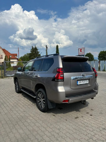 toyota-land-cruiser-28-d-4d-active-trend-at-130kw177hp-a6-big-3