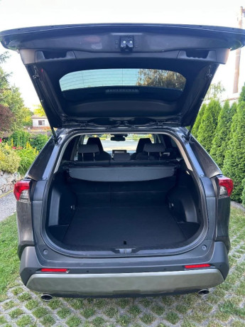 toyota-rav4-hybrid-25-e-cvt-218k-2022-160-000-km-big-2