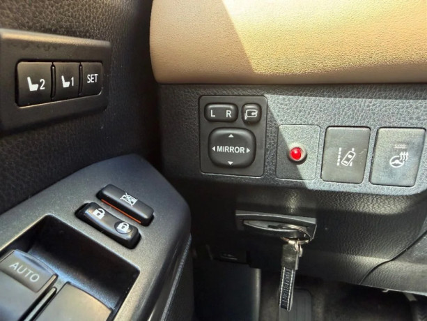 toyota-rav4-25-hybrid-executive-awd-e-four-114kw155hp-a1-big-3