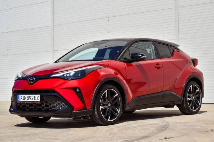 toyota-c-hr-gr-sport-20-hybrid-135-kw-big-1