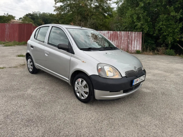 toyota-yaris-10-vvt-i-terra-base-big-1