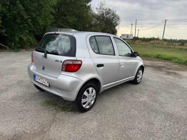 toyota-yaris-10-vvt-i-terra-base-big-3