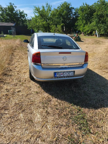 opel-vectra-19-cdti-elegance-88kw120hp-m6-big-1
