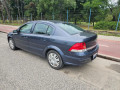 opel-astra-sedan-h-small-1