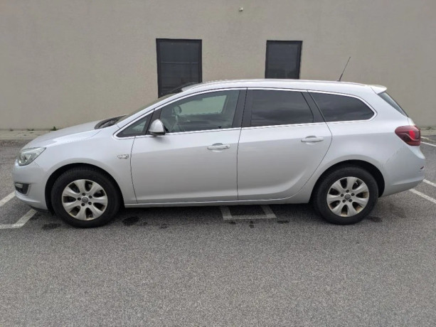opel-astra-sport-tourer-opel-astra-sport-tourer-big-0