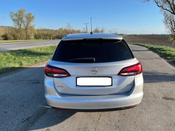 opel-astra-sport-tourer-astra-st-16-cdti-110k-enjoy-81kw110hp-m6-big-2