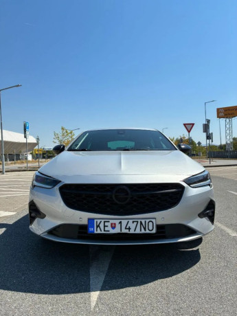 opel-insignia-20-turbo-ss-ultimate-at-147kw200hp-a9-big-0