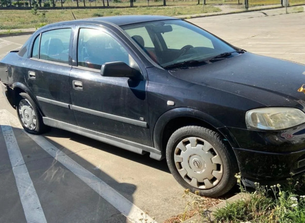 opel-astra-14-16v-66kw90hp-m5-big-1