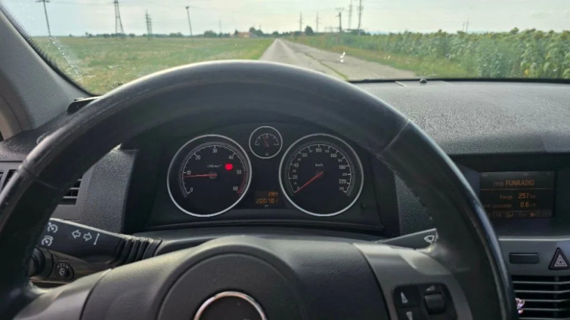 opel-astra-17-cdti-big-1