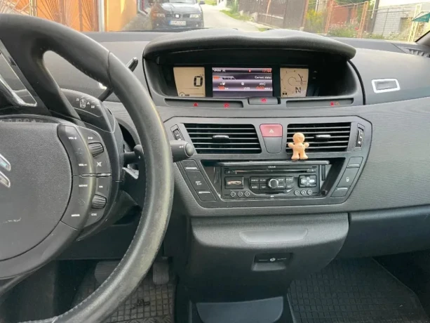 citroen-c4-picasso-16-e-hdi-16v-ss-business-exclusive-bmp6-80kw110hp-a6-big-2