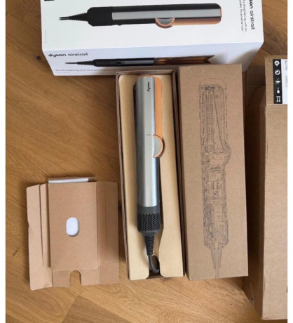 dyson-airstrait-big-1