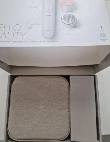 holiaci-strojcek-philips-bre74800-big-1