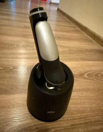 na-predaj-holiaci-strojcek-braun-s7-flex-360-cist-stanica-big-0