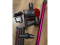 predam-tycovy-vysavac-dyson-dc62-small-0