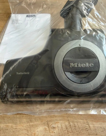 miele-turboteq-stb-305-3-nova-kefa-na-vysavac-big-1