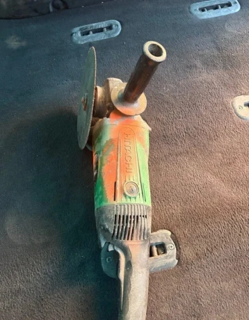 hitachi-g23swu-uhlova-bruska-230-mm-big-1