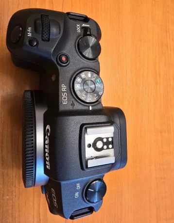 canon-eos-rp-big-1