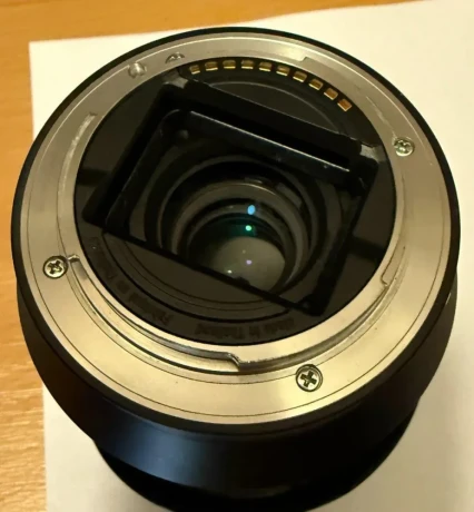 sony-fe-24-70-mm-f4-za-oss-vario-tessar-t-carl-zeiss-big-4