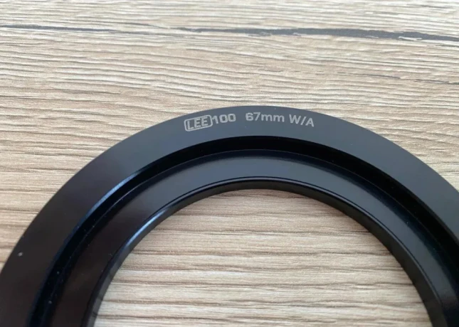 lee-filters-adaptacny-kruzok-67mm-sirokouhlydoprava-zdama-big-1
