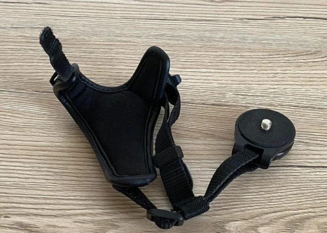 fujifilm-gb-001-popruh-remienok-na-zapastie-ako-novy-big-3