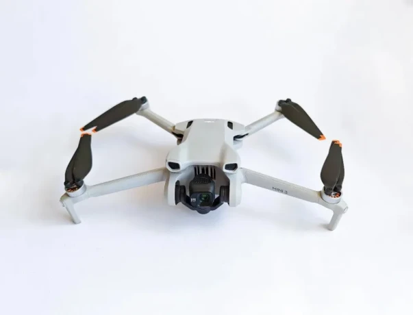 dji-mini-3-5ks-baterii-djicarerefresh-1226-prislusenstvo-big-2