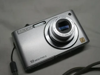 digitalny-fotoaparat-panasonic-lumix-fs42