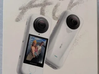 insta360-x4-air-starter-bundle-2x-baterka-nova
